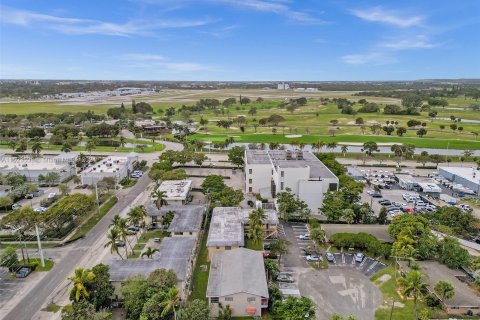 Immobilier commercial à vendre à Pompano Beach, Floride: 402.64 m2 № 980285 - photo 7