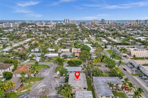 Immobilier commercial à vendre à Pompano Beach, Floride: 402.64 m2 № 980285 - photo 10