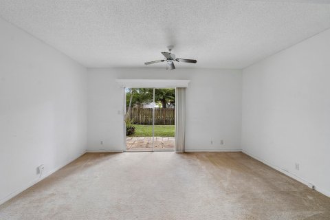 Townhouse in Pompano Beach, Florida 2 bedrooms, 93.65 sq.m. № 893663 - photo 15