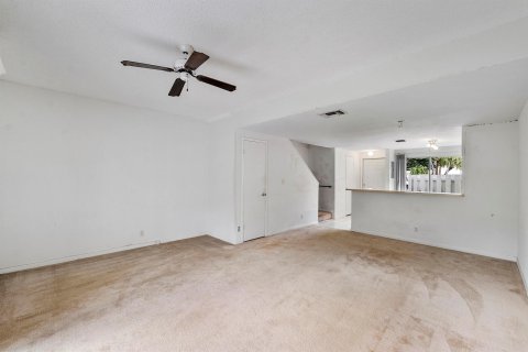 Townhouse in Pompano Beach, Florida 2 bedrooms, 93.65 sq.m. № 893663 - photo 16