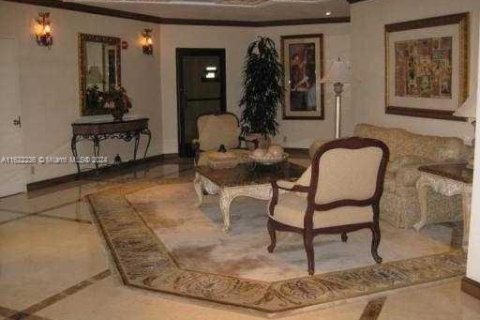 Condo in Aventura, Florida, 1 bedroom  № 1269104 - photo 5