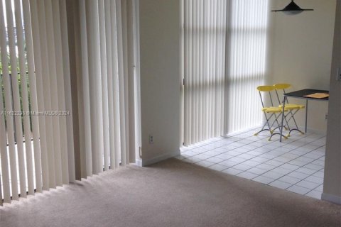 Condo in Aventura, Florida, 1 bedroom  № 1269104 - photo 16