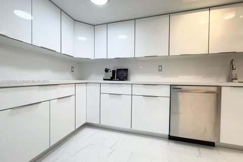 Купить кондоминиум в Авентура, Флорида 2 спальни, 116.22м2, № 873270 - фото 30