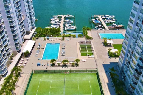 Condominio en venta en Aventura, Florida, 2 dormitorios, 116.22 m2 № 873270 - foto 9