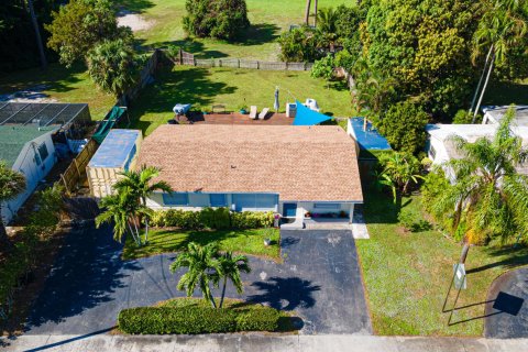 Villa ou maison à vendre à Delray Beach, Floride: 4 chambres, 121.14 m2 № 888420 - photo 10
