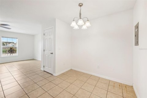 Townhouse in Kissimmee, Florida 3 bedrooms, 117.99 sq.m. № 1343694 - photo 9