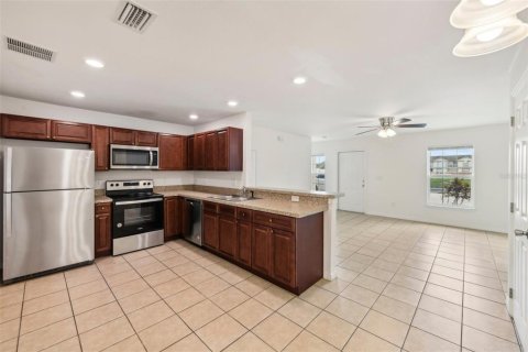 Touwnhouse à vendre à Kissimmee, Floride: 3 chambres, 117.99 m2 № 1343694 - photo 10