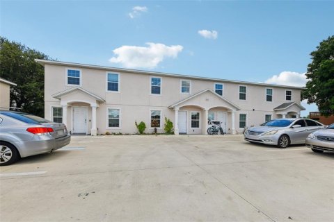 Touwnhouse à vendre à Kissimmee, Floride: 3 chambres, 117.99 m2 № 1343694 - photo 2