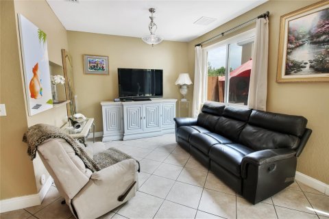 Townhouse in Coconut Creek, Florida 3 bedrooms, 150.13 sq.m. № 1119965 - photo 19