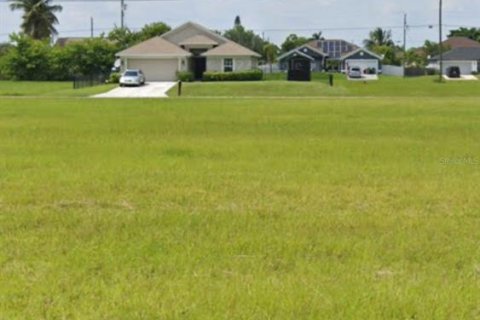 Terreno en venta en Cape Coral, Florida № 1371535 - foto 1