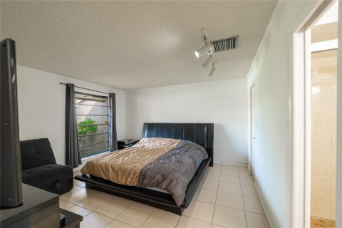 Adosado en venta en Hollywood, Florida, 3 dormitorios, 150.04 m2 № 954805 - foto 13