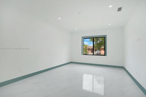 Casa en venta en Florida City, Florida, 4 dormitorios, 231.79 m2 № 1002202 - foto 10