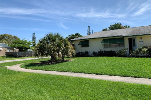 House in Palm Beach Gardens, Florida 3 bedrooms, 102.19 sq.m. № 1172319 - photo 17