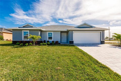 Villa ou maison à vendre à Cape Coral, Floride: 4 chambres, 168.06 m2 № 1347019 - photo 2