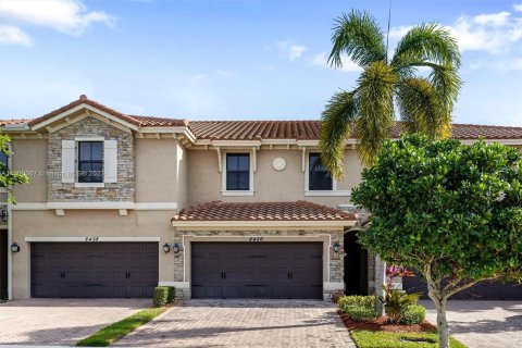 Adosado en venta en Parkland, Florida, 3 dormitorios, 174.19 m2 № 886280 - foto 1