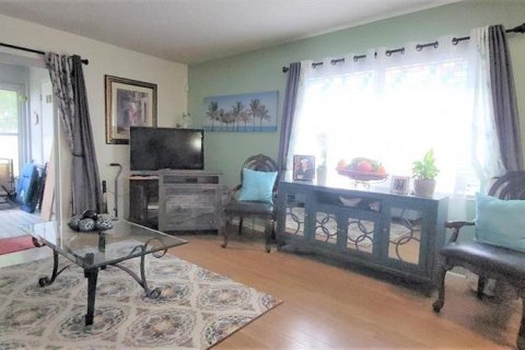 Condo in DeLand, Florida, 2 bedrooms  № 751145 - photo 21