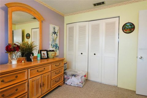 Condo in DeLand, Florida, 2 bedrooms  № 751145 - photo 11