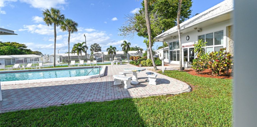 Casa en Pompano Beach, Florida 2 dormitorios, 96.06 m2 № 1093370