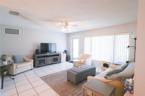 House in Pompano Beach, Florida 2 bedrooms, 96.06 sq.m. № 1093370 - photo 15