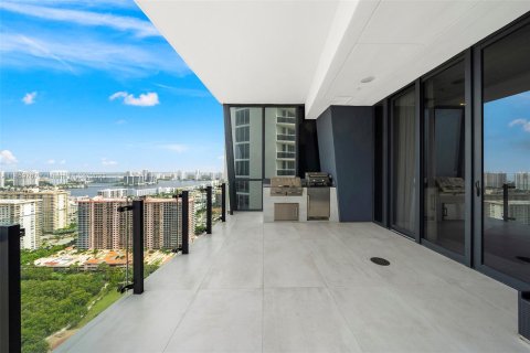 Condo in Sunny Isles Beach, Florida, 4 bedrooms  № 746767 - photo 29