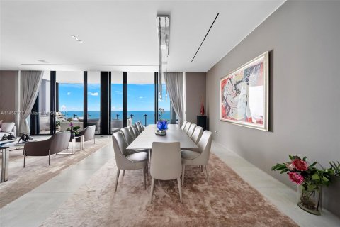 Condo in Sunny Isles Beach, Florida, 4 bedrooms  № 746767 - photo 9