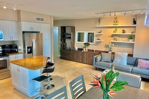 Condominio en venta en Hallandale Beach, Florida, 3 dormitorios, 137.59 m2 № 912442 - foto 14