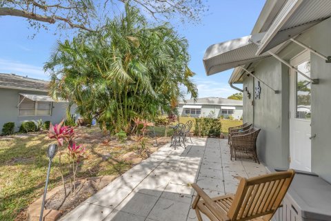 Villa ou maison à vendre à Delray Beach, Floride: 2 chambres, 109.16 m2 № 1007331 - photo 11