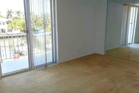 Condo in Fort Lauderdale, Florida, 1 bedroom  № 1395161 - photo 7