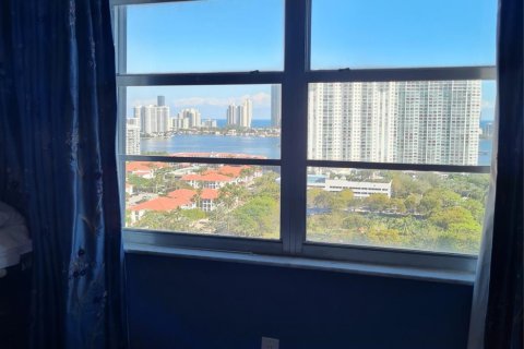 Condominio en venta en Aventura, Florida, 2 dormitorios, 198.07 m2 № 987006 - foto 4