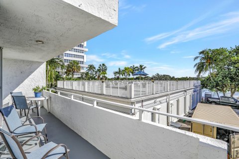 Condo in Fort Lauderdale, Florida, 2 bedrooms  № 986964 - photo 16