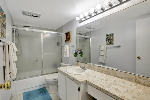 Condo in Fort Lauderdale, Florida, 2 bedrooms  № 986964 - photo 24