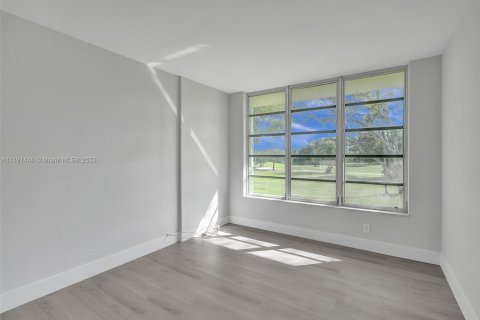 Condominio en venta en Pompano Beach, Florida, 3 dormitorios, 139.35 m2 № 862059 - foto 27