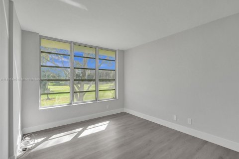 Condominio en venta en Pompano Beach, Florida, 3 dormitorios, 139.35 m2 № 862059 - foto 25