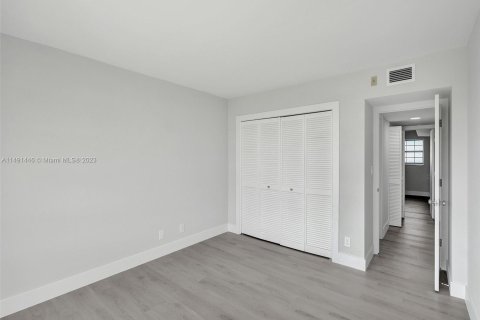 Condominio en venta en Pompano Beach, Florida, 3 dormitorios, 139.35 m2 № 862059 - foto 9