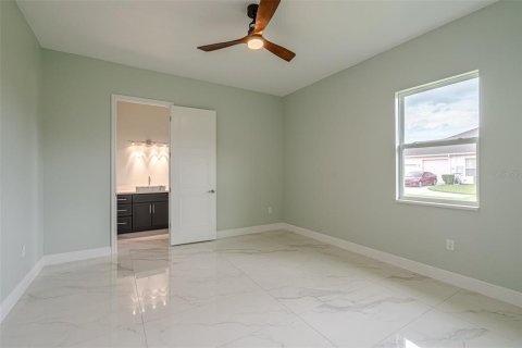 House in Kissimmee, Florida 4 bedrooms, 278.43 sq.m. № 1392649 - photo 29