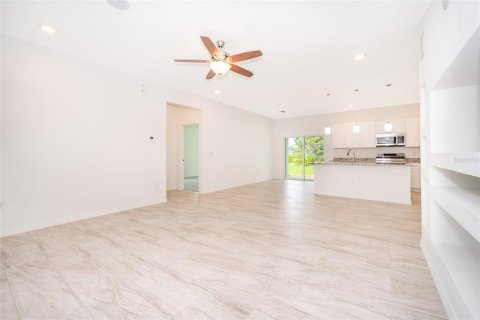 Casa en venta en Kissimmee, Florida, 4 dormitorios, 156.82 m2 № 1278548 - foto 9