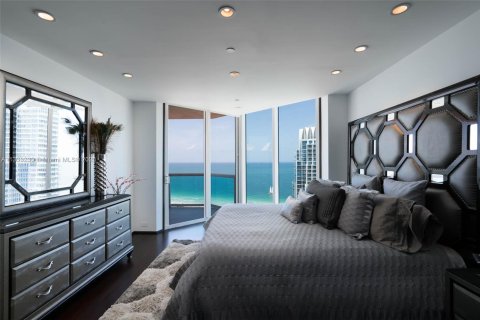 Condo in Miami Beach, Florida, 4 bedrooms  № 277708 - photo 7