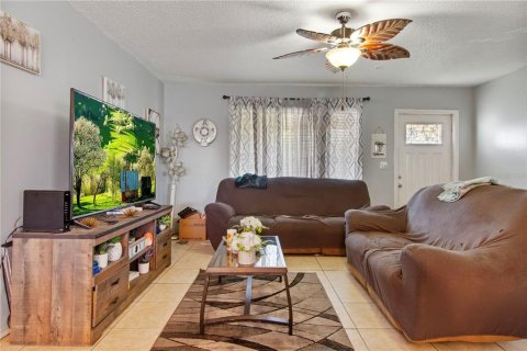 Villa ou maison à vendre à North Port, Floride: 3 chambres, 109.25 m2 № 1387295 - photo 6