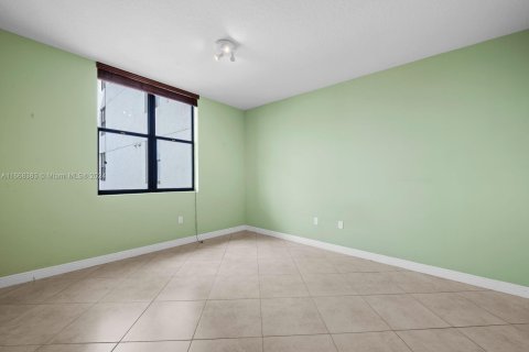 Condominio en venta en Coral Gables, Florida, 2 dormitorios, 94.76 m2 № 1389527 - foto 21