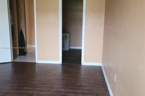 Copropriété à vendre à Miami Gardens, Floride: 1 chambre, 67.82 m2 № 1389526 - photo 5