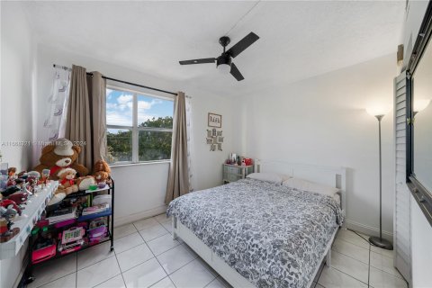 Copropriété à vendre à Miami, Floride: 2 chambres, 81.94 m2 № 1389529 - photo 14