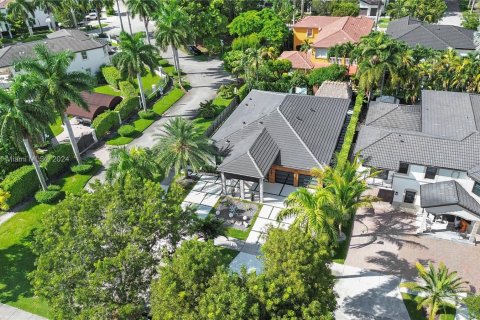 Villa ou maison à vendre à Miami, Floride: 4 chambres, 224.64 m2 № 1389530 - photo 23