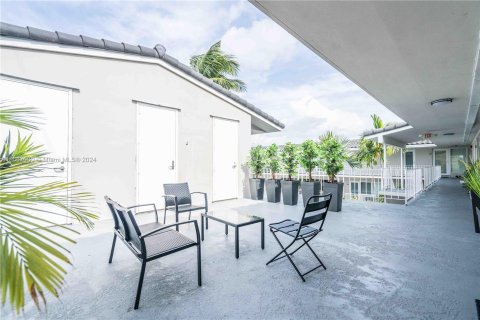 Apartment in Miami Beach, Florida 1 bedroom, 65.03 sq.m. № 1381748 - photo 18