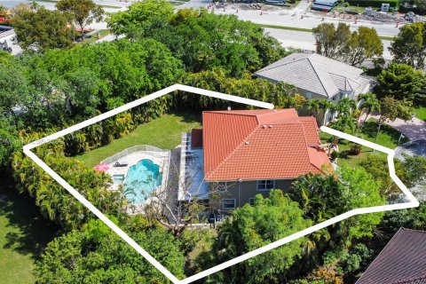 Villa ou maison à vendre à Coral Springs, Floride: 6 chambres, 382.48 m2 № 1078576 - photo 15