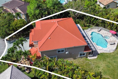 Villa ou maison à vendre à Coral Springs, Floride: 6 chambres, 382.48 m2 № 1078576 - photo 9