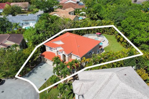 Villa ou maison à vendre à Coral Springs, Floride: 6 chambres, 382.48 m2 № 1078576 - photo 7