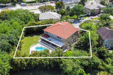 House in Coral Springs, Florida 6 bedrooms, 382.48 sq.m. № 1078576 - photo 13