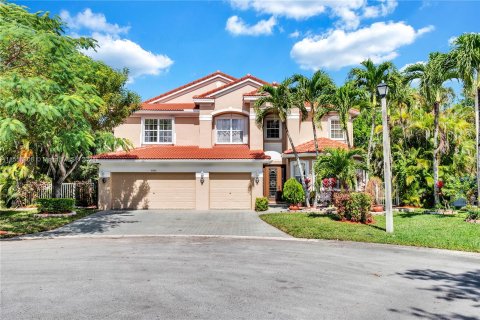 House in Coral Springs, Florida 6 bedrooms, 382.48 sq.m. № 1078576 - photo 17