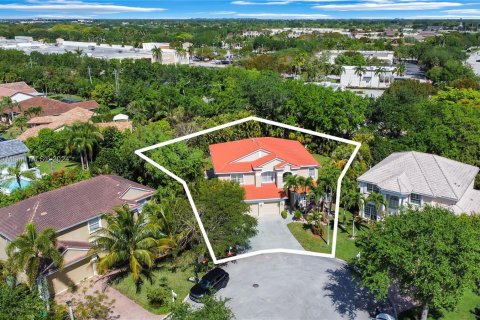 Casa en venta en Coral Springs, Florida, 6 dormitorios, 382.48 m2 № 1078576 - foto 3