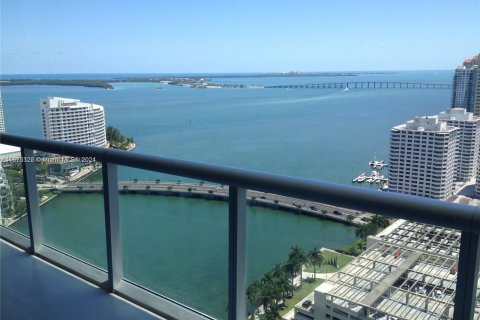 Condo in Miami, Florida, 1 bedroom  № 1078931 - photo 1